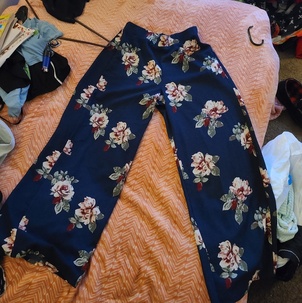 Flowey palazzo pants